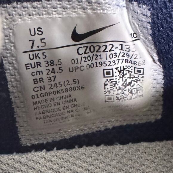 Nike Zoom GT Cut White Navy Gum Sole Basketball Shoes Women’s 7.5 - Picture 9 of 10